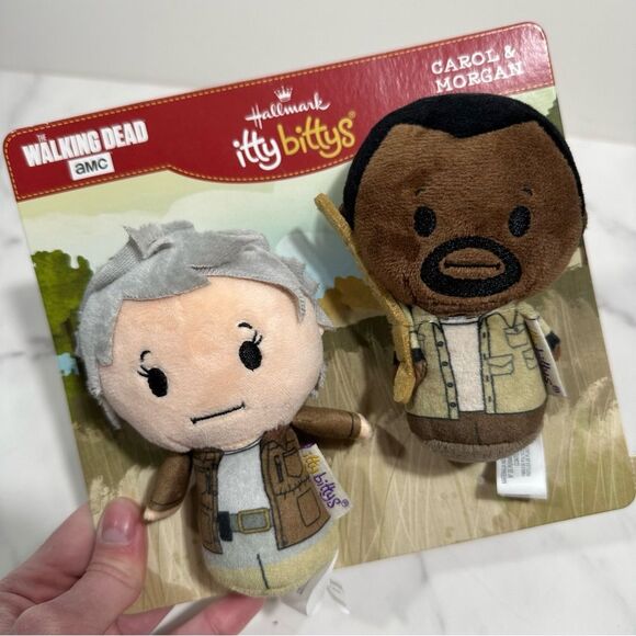 Hallmark Itty Bittys Walking Dead Carol & Morgan Plush Set NWT One Size Zombie - Picture 3 of 12